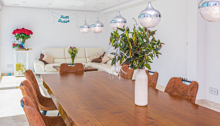 Jälleenmyynti - Erillistalo - La Zenia