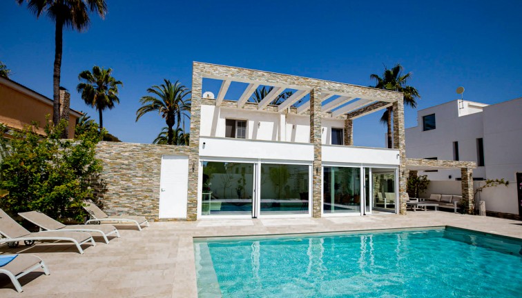 Jälleenmyynti - Erillistalo - La Zenia