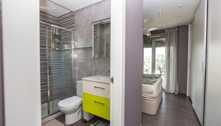 Jälleenmyynti - Asunto - Ylimmän kerroksen asunto - Villamartín