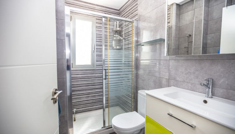 Jälleenmyynti - Asunto - Ylimmän kerroksen asunto - Villamartín