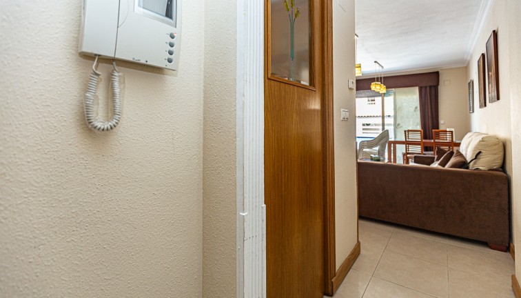 Jälleenmyynti - Asunto - Ylimmän kerroksen asunto - Torrevieja