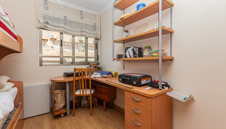 Jälleenmyynti - Asunto - Ylimmän kerroksen asunto - Torrevieja