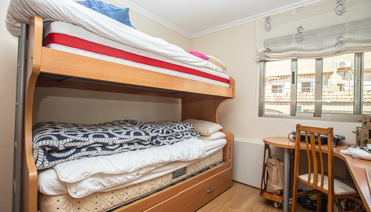 Jälleenmyynti - Asunto - Ylimmän kerroksen asunto - Torrevieja