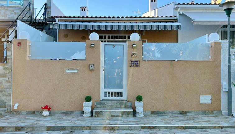 Jälleenmyynti - Paritalo/Rivitalo - Torrevieja - San Luis