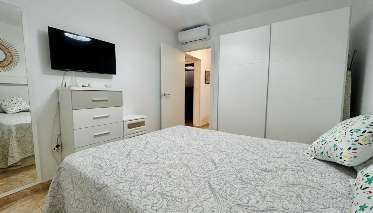 Jälleenmyynti - Paritalo/Rivitalo - Torrevieja - San Luis