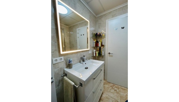 Jälleenmyynti - Paritalo/Rivitalo - Torrevieja - San Luis