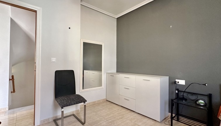 Jälleenmyynti - Duplex-asunto - Orihuela - Playa Flamenca