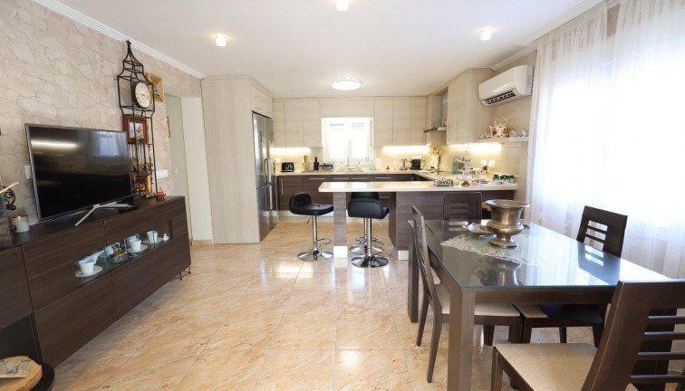 Jälleenmyynti - Erillistalo - Torrevieja - Los Balcones