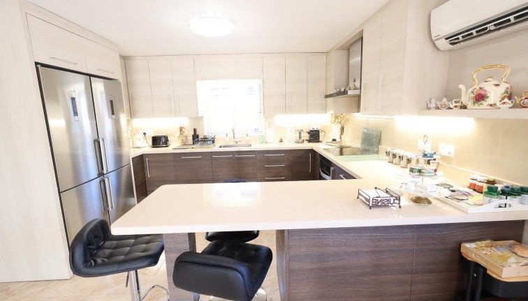 Jälleenmyynti - Erillistalo - Torrevieja - Los Balcones