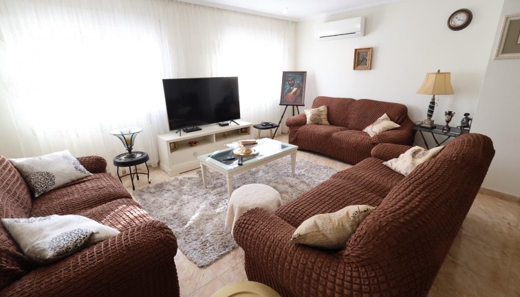 Jälleenmyynti - Erillistalo - Torrevieja - Los Balcones