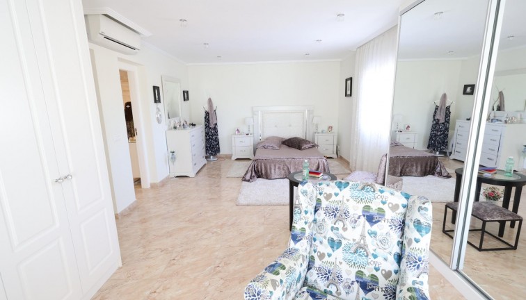 Jälleenmyynti - Erillistalo - Torrevieja - Los Balcones