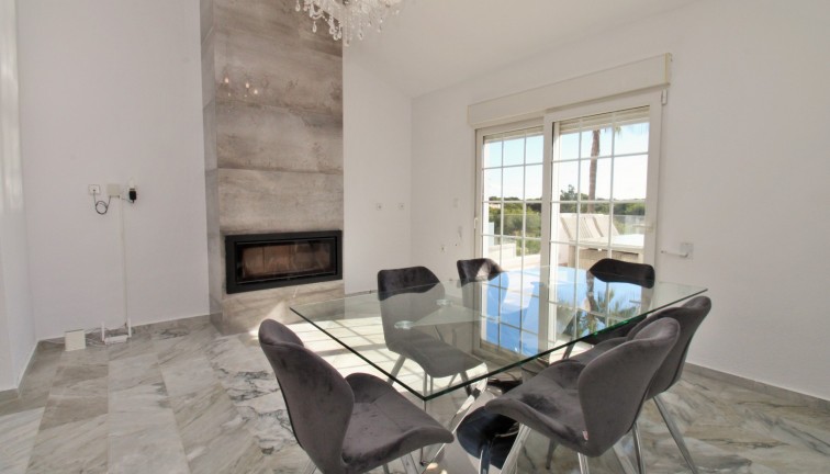 Jälleenmyynti - Erillistalo - Las Ramblas Golf - Las Ramblas