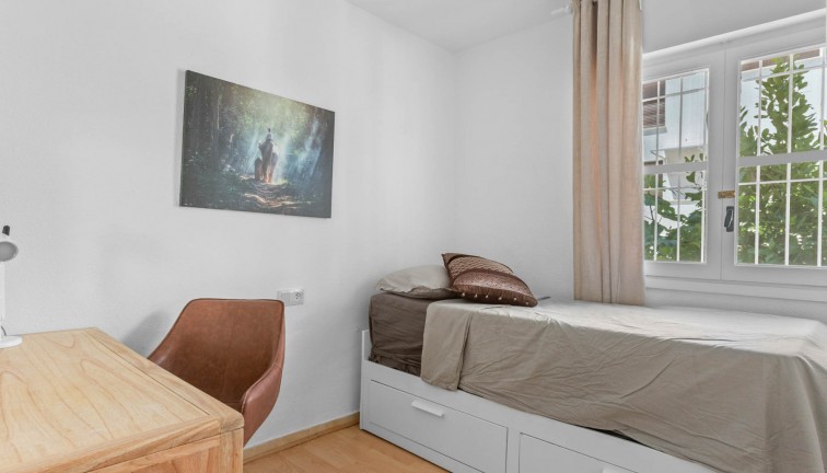 Jälleenmyynti - Bungalow - Torrevieja - Lago Jardin