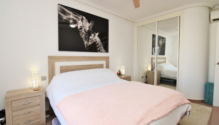 Jälleenmyynti - Erillistalo - Villamartín - Los Dolses