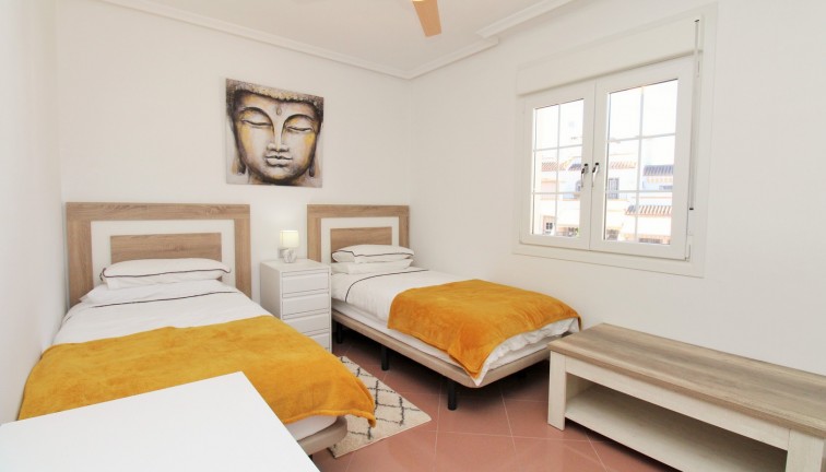 Jälleenmyynti - Erillistalo - Villamartín - Los Dolses