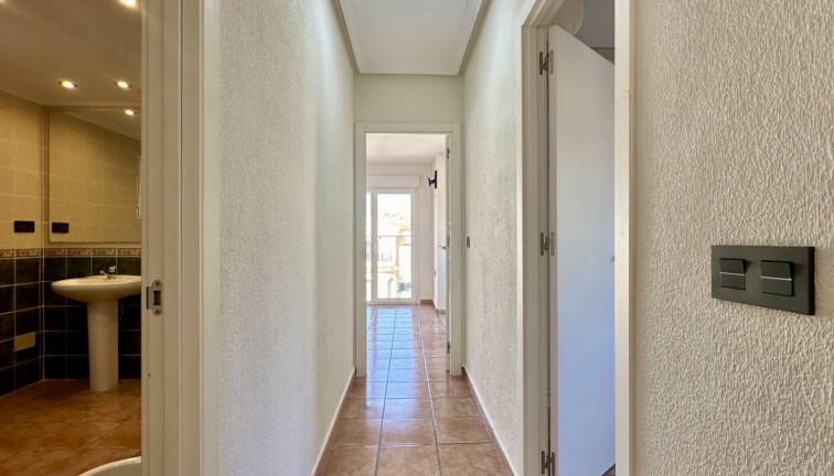 Jälleenmyynti - Erillistalo - Orihuela Costa - Villamartín