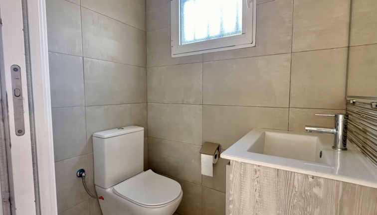 Jälleenmyynti - Erillistalo - Orihuela Costa - Villamartín