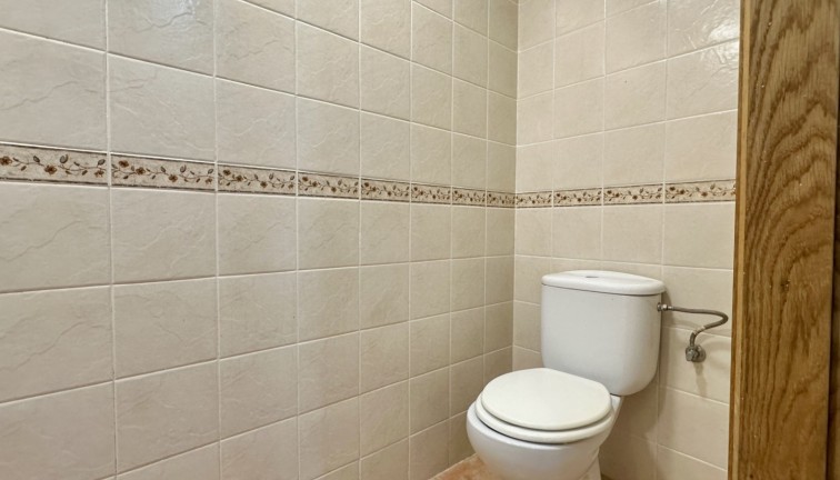 Jälleenmyynti - Erillistalo - Orihuela Costa - Villamartín