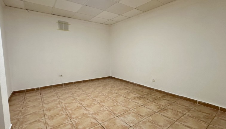 Jälleenmyynti - Erillistalo - Orihuela Costa - Villamartín