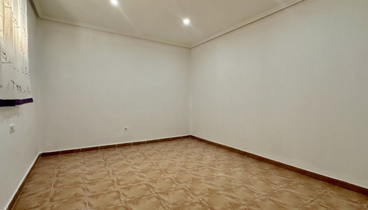 Jälleenmyynti - Erillistalo - Orihuela Costa - Villamartín