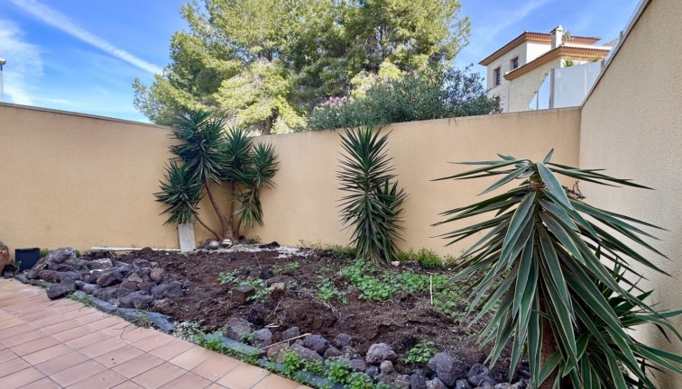 Jälleenmyynti - Erillistalo - Orihuela Costa - Villamartín