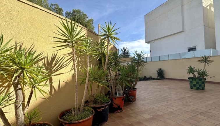 Jälleenmyynti - Erillistalo - Orihuela Costa - Villamartín