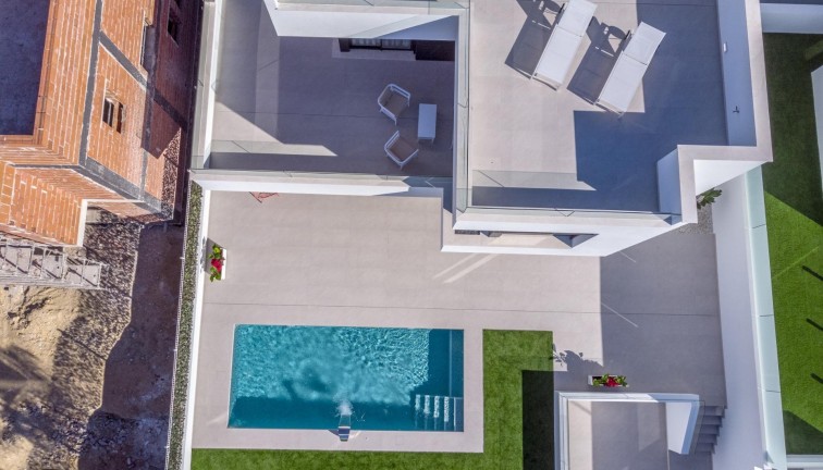 Uudistuotanto - Erillistalo - Rojales - Benimar