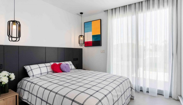 Uudistuotanto - Erillistalo - Rojales - Benimar