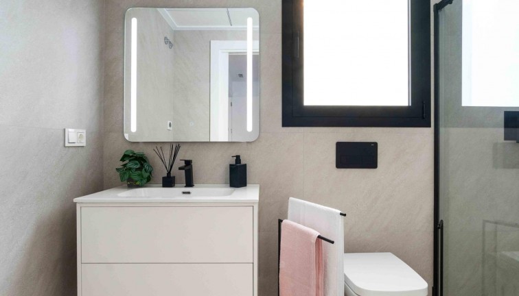 Uudistuotanto - Erillistalo - Rojales - Benimar