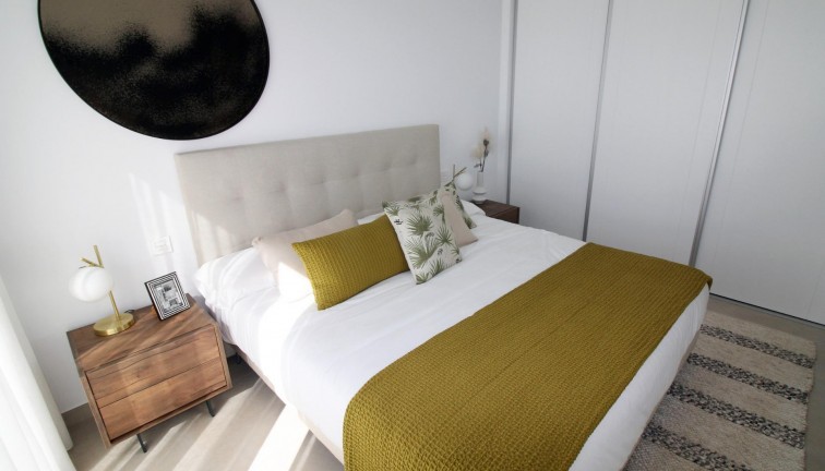 Uudistuotanto - Paritalo/Rivitalo - Pilar de la Horadada