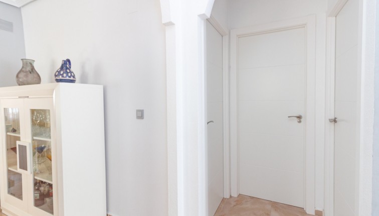 Jälleenmyynti - Paritalo/Rivitalo - La Zenia