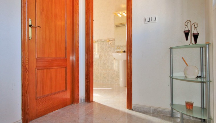 Resale - Semi-Detached - Villamartín