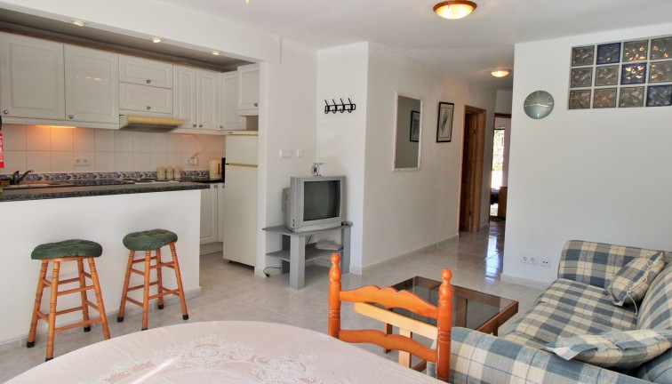 Resale - Semi-Detached - Villamartín