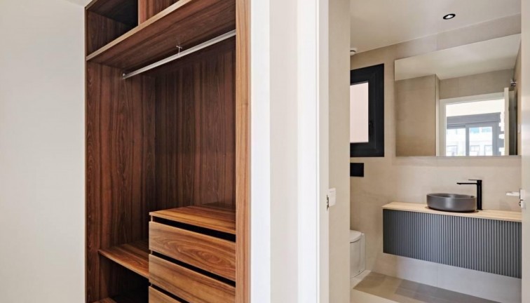 Jälleenmyynti - Asunto - Torrevieja - La veleta