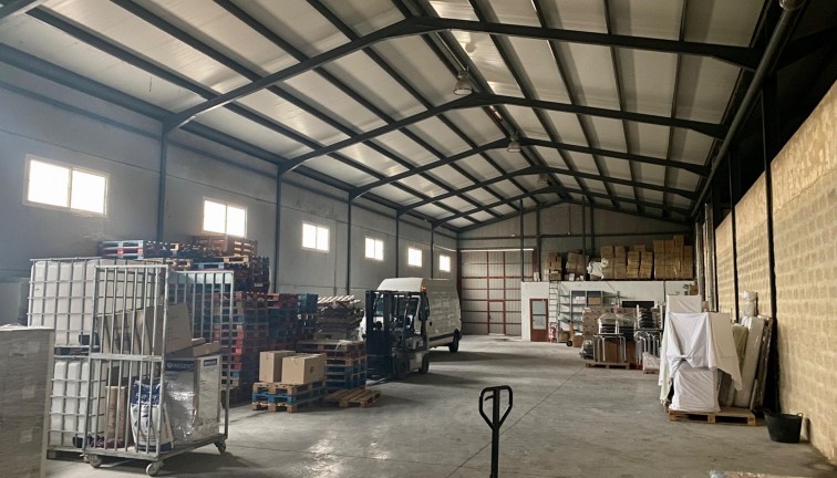 Återförsäljning - Cellar - Albacete