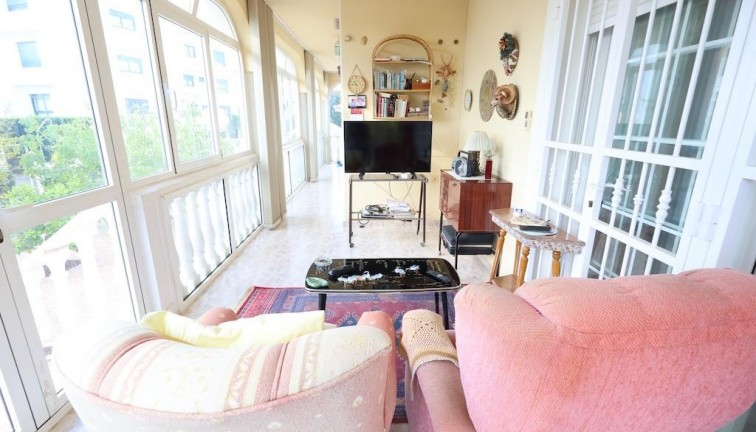 Jälleenmyynti - Erillistalo - Orihuela Costa - Villamartín