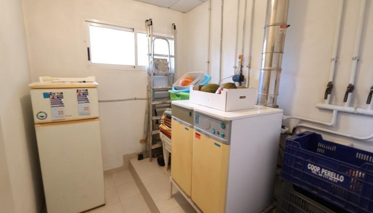 Jälleenmyynti - Erillistalo - Orihuela Costa - Villamartín