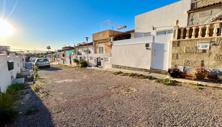 Jälleenmyynti - Paritalo/Rivitalo - Torrevieja - San Luis