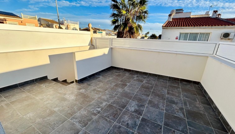 Jälleenmyynti - Paritalo/Rivitalo - Torrevieja - San Luis