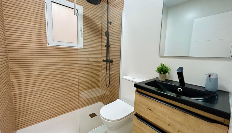 Jälleenmyynti - Paritalo/Rivitalo - Torrevieja - San Luis