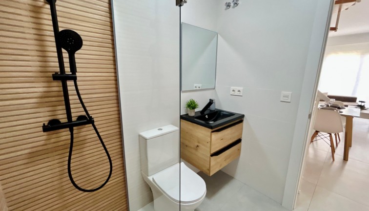 Jälleenmyynti - Paritalo/Rivitalo - Torrevieja - San Luis