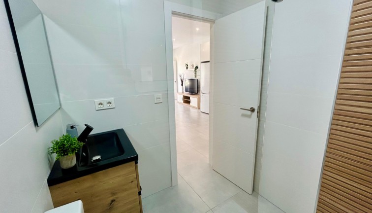 Jälleenmyynti - Paritalo/Rivitalo - Torrevieja - San Luis