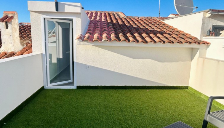 Jälleenmyynti - Paritalo/Rivitalo - Torrevieja - San Luis