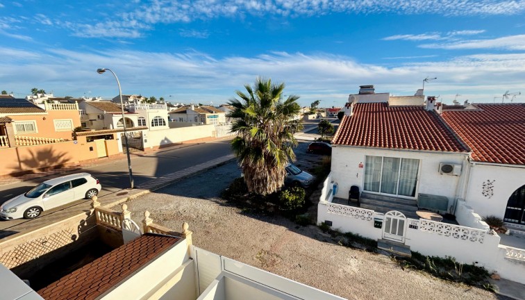 Jälleenmyynti - Paritalo/Rivitalo - Torrevieja - San Luis