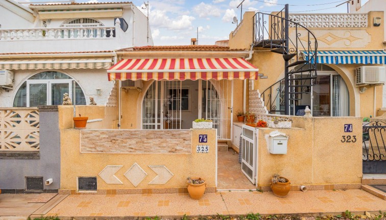 Resale - Semi-Detached - Torrevieja