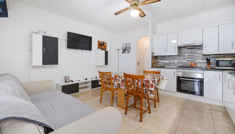 Resale - Semi-Detached - Torrevieja