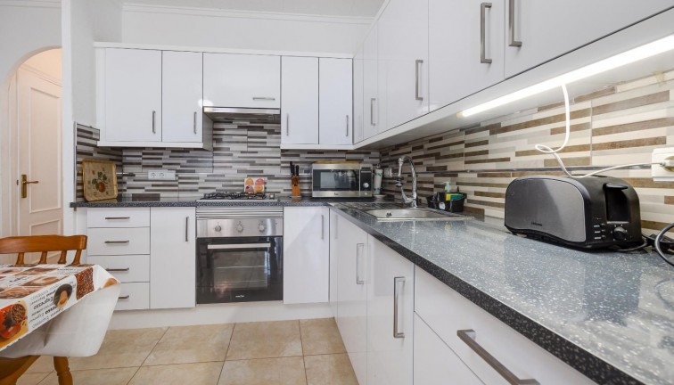 Resale - Semi-Detached - Torrevieja