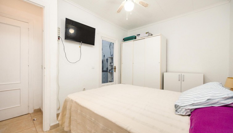 Resale - Semi-Detached - Torrevieja