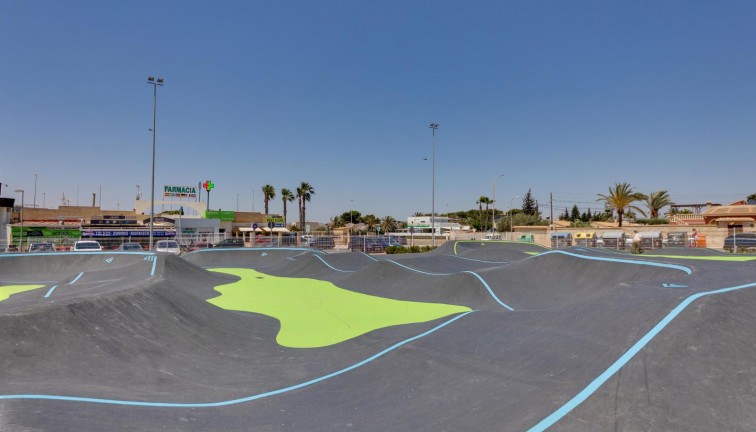 Resale - Semi-Detached - Torrevieja