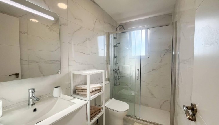 Jälleenmyynti - Asunto - Torrevieja - Punta Prima